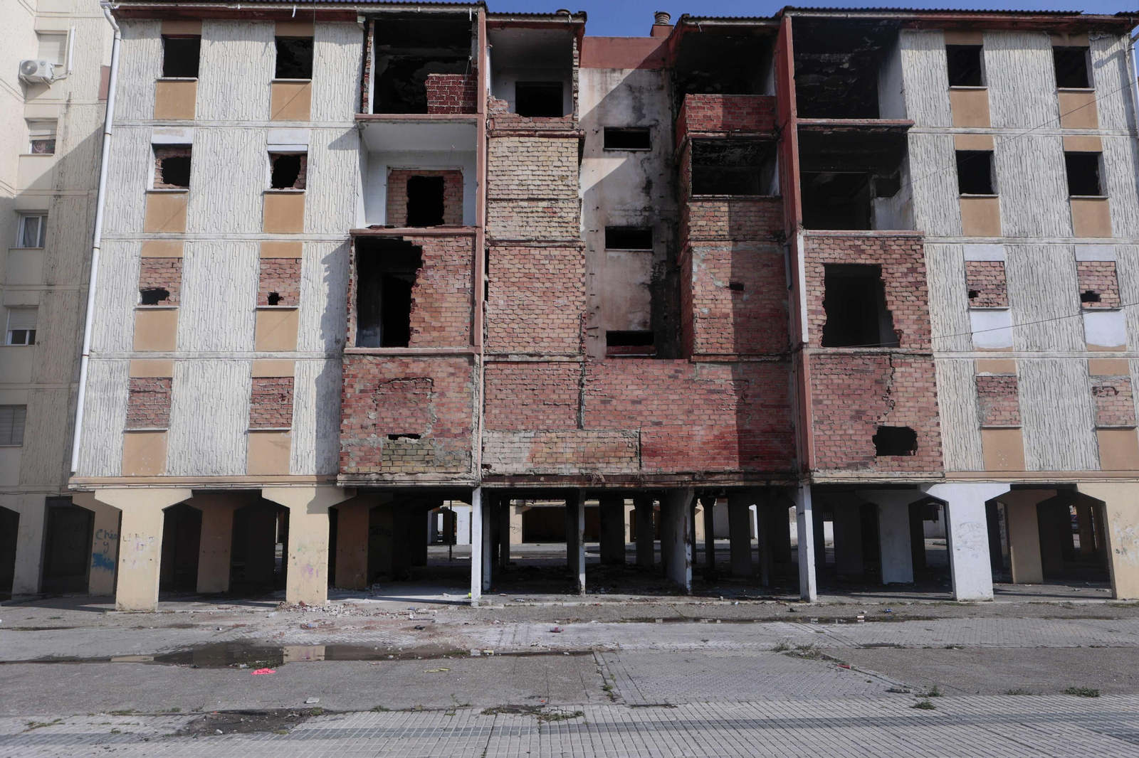 Así se vive en el Polígono Sur, el barrio más pobre de España