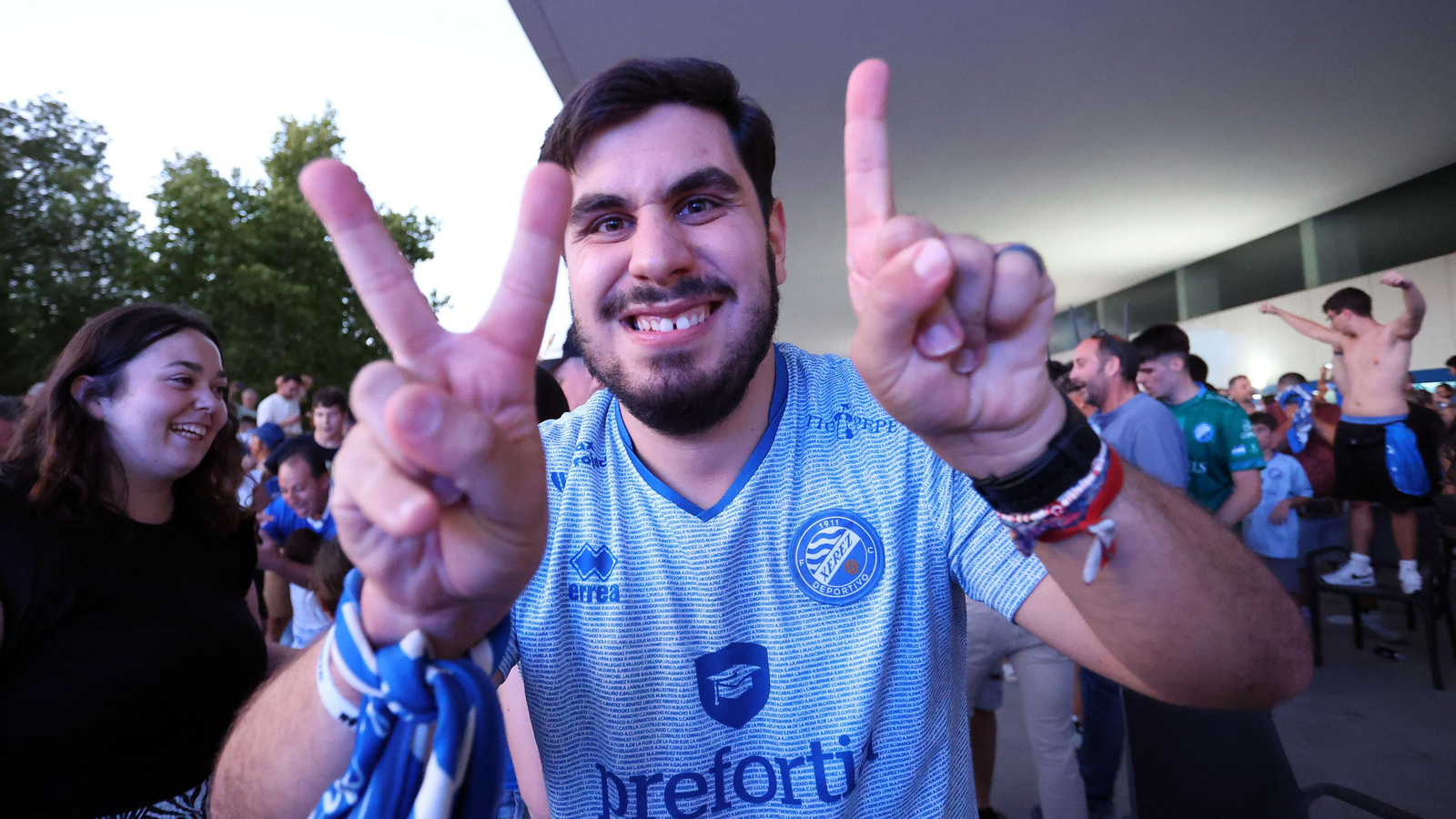 Celebración de los aficionados del Xerez DFC por el ascenso