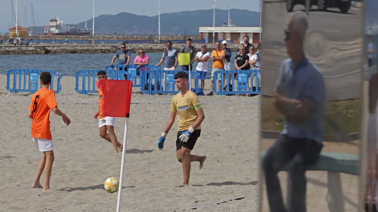 Fotos Torneo de Selecciones Comarcales de Cádiz de Fútbol Playa  categoría cadete en La Línea