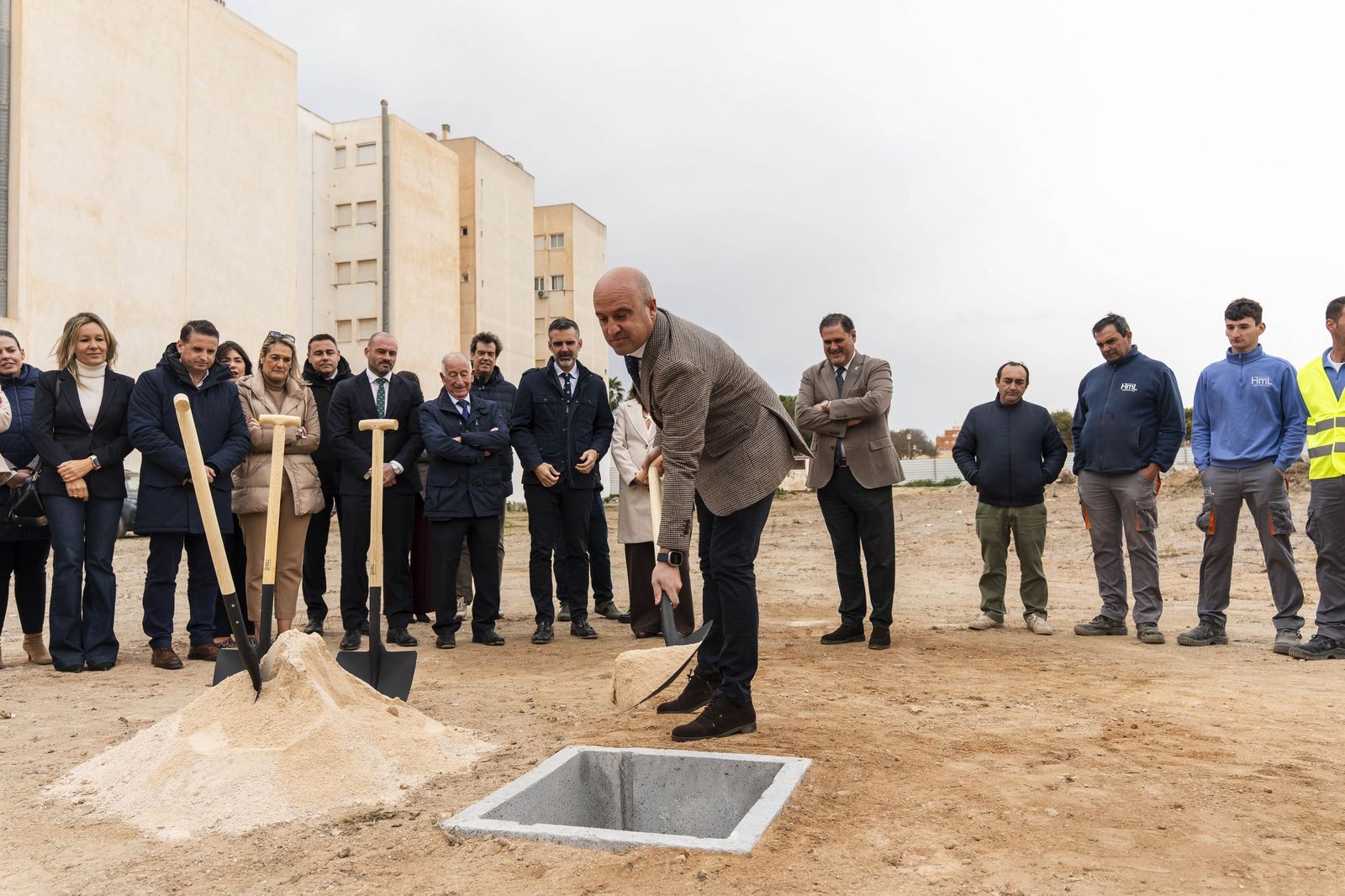 Las mejores imágenes de la colocación de la primera piedra del nuevo IES Las Marinas de Roquetas