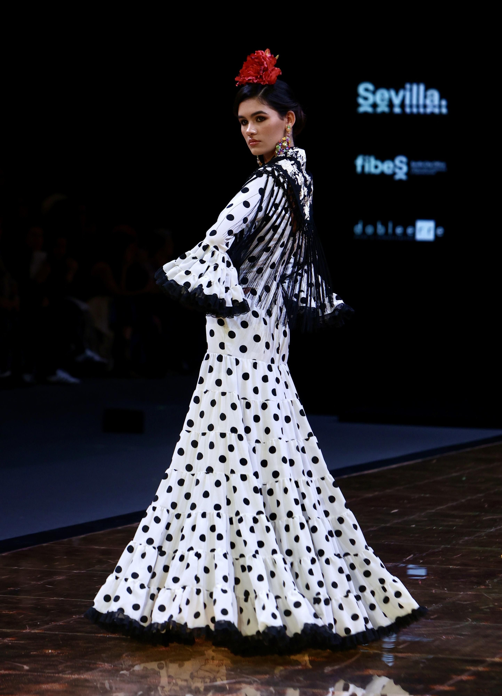 Desfile de Maricruz &Montecarlo en SIMOF, todas las fotos