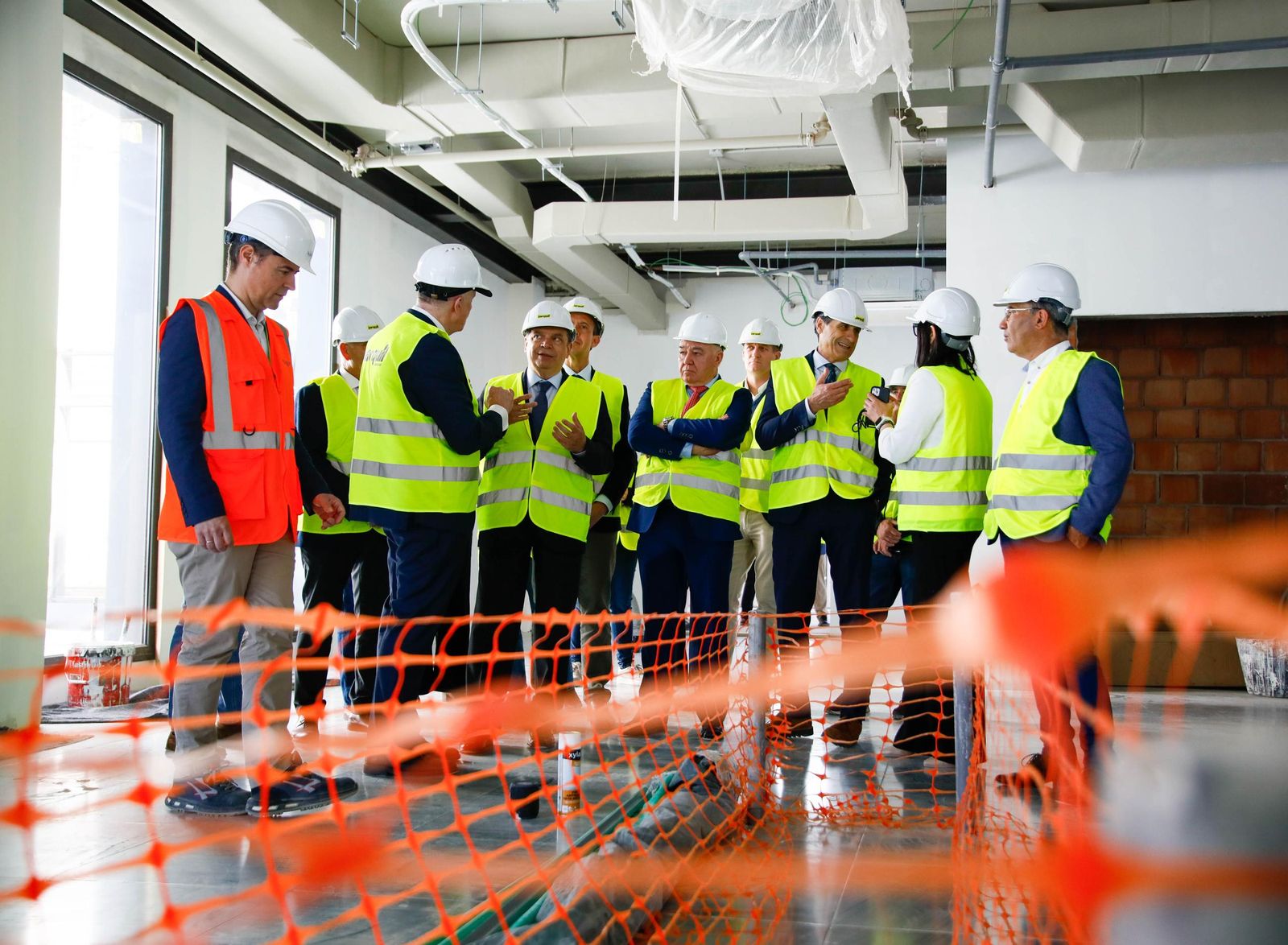 Luis Planas en una visita a la cooperativa Única