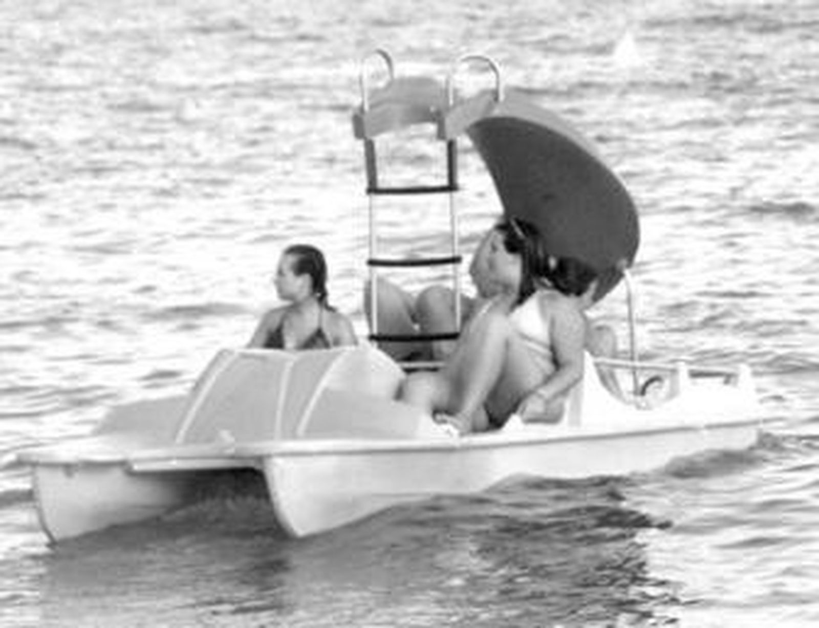 El patín acuático supone un peligro en opinión de muchos vecinos de Aguadulce.