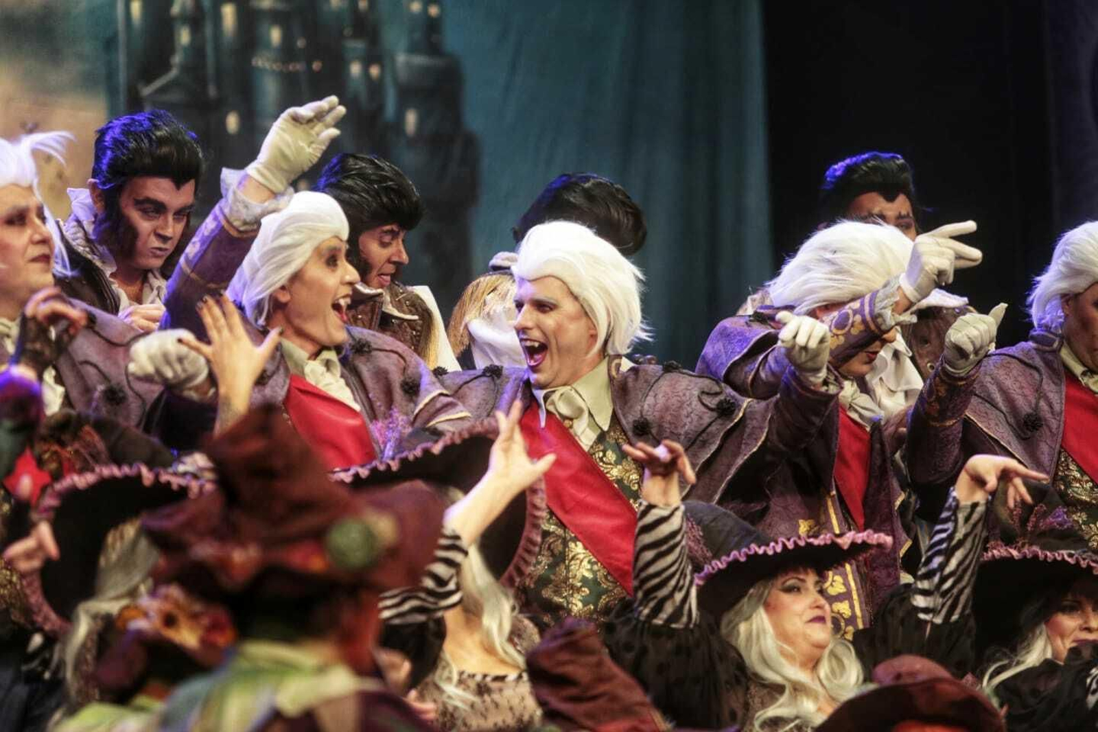 Coro Al sonar las doce