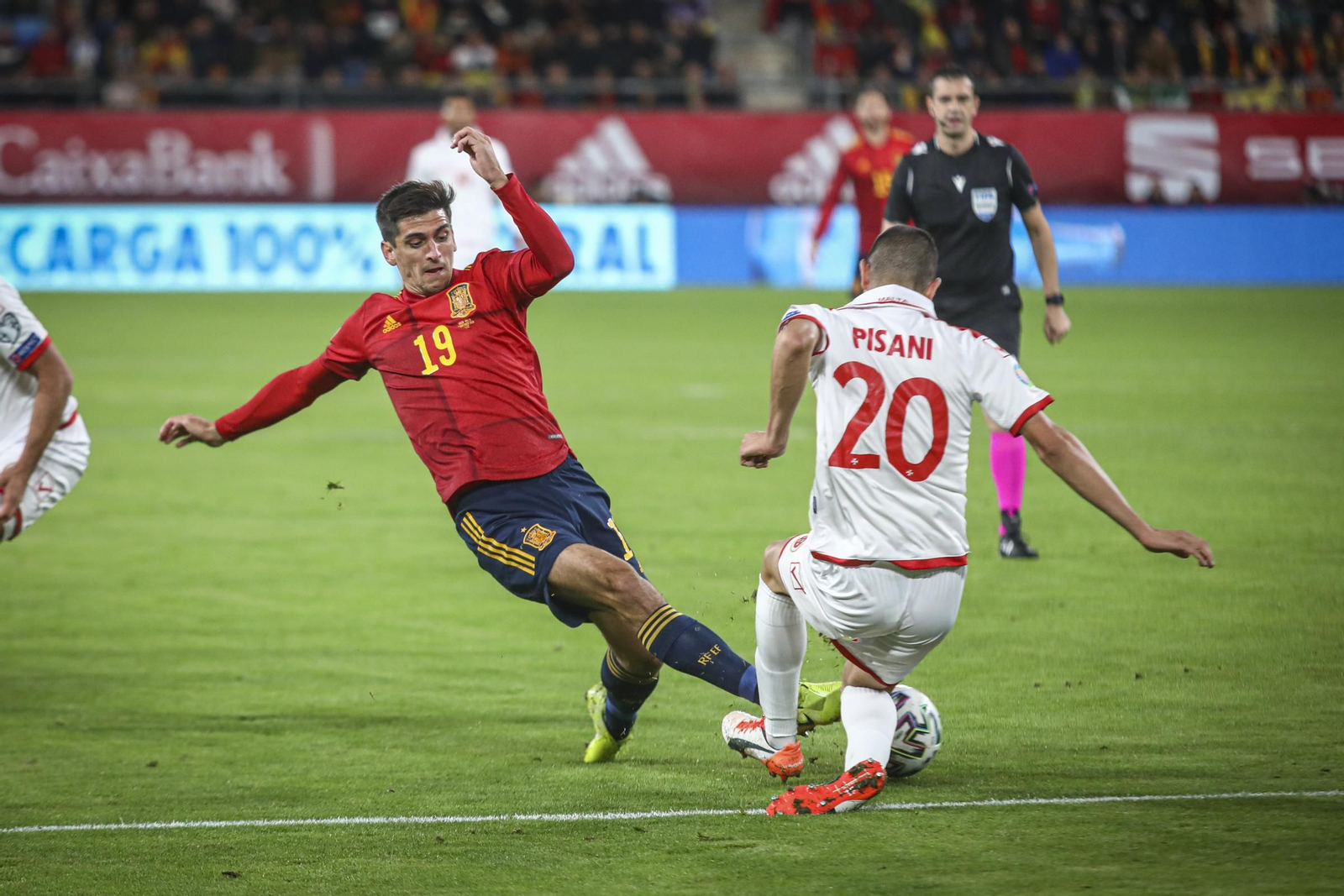 Las imágenes del España-Malta en Cádiz