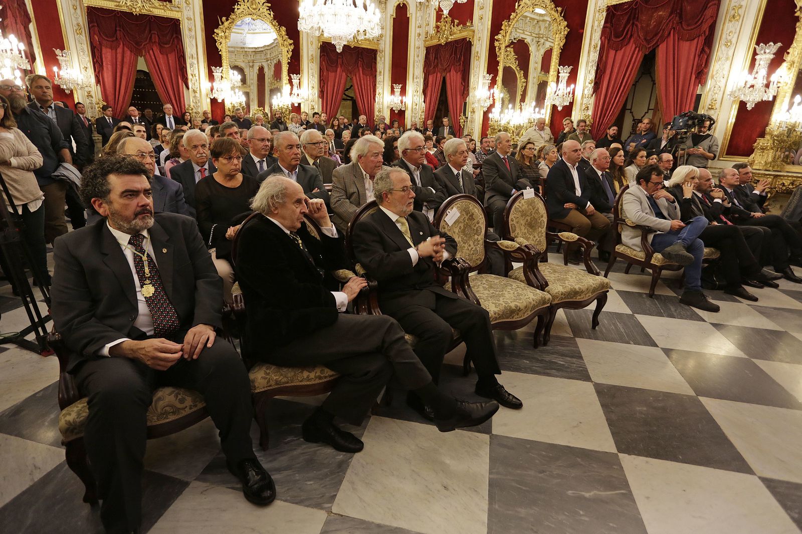 Joaquín Hernández 'Kiki' ingresa en la Real Academia de Bellas Artes