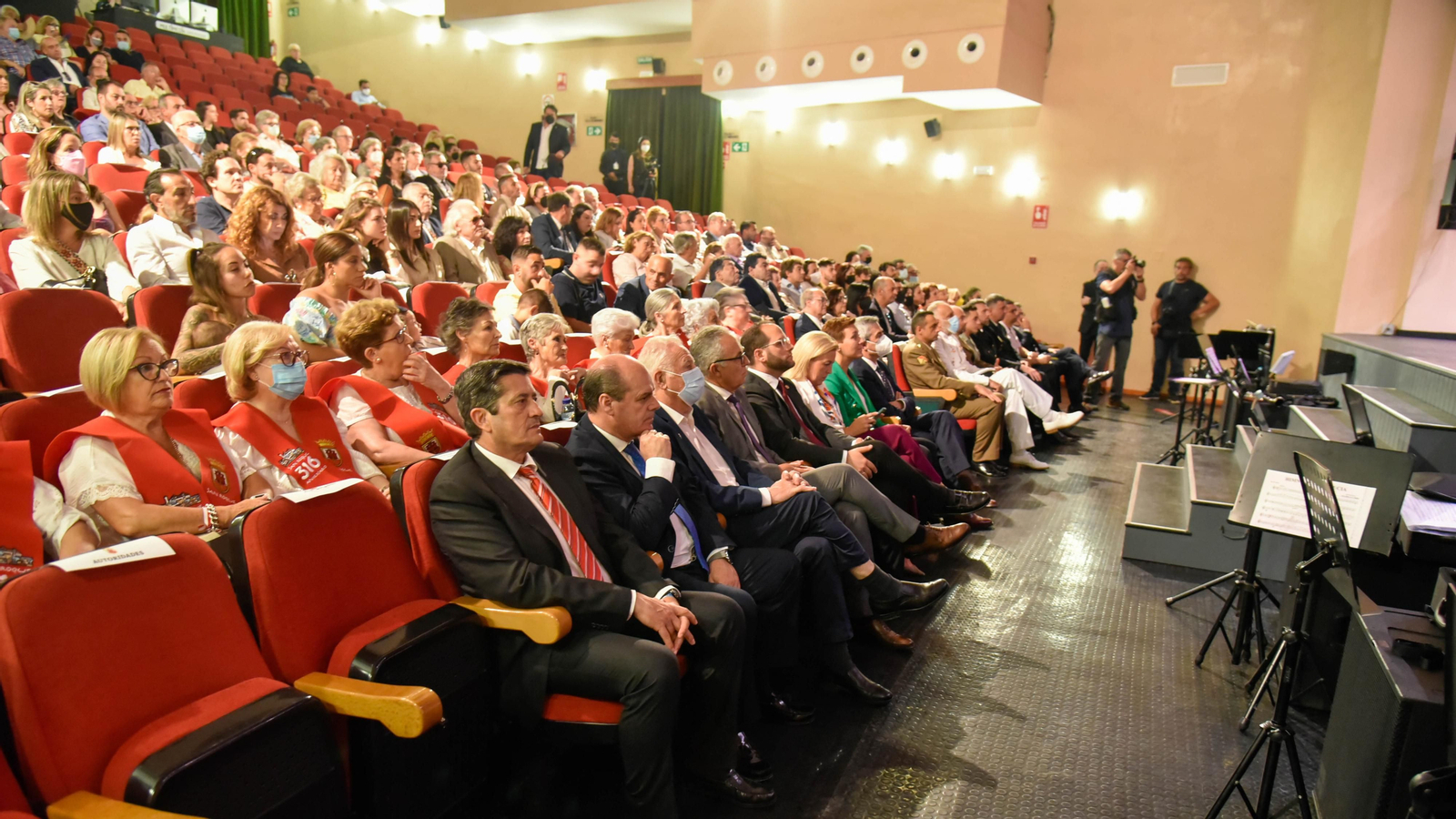 Pleno y entrega de reconocimientos por el 316 aniversario de San Roque"