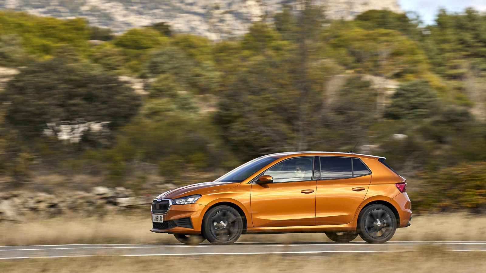 El Fabia crece tanto que se mantiene equidistante entre el utilitario y el compacto más pequeños.