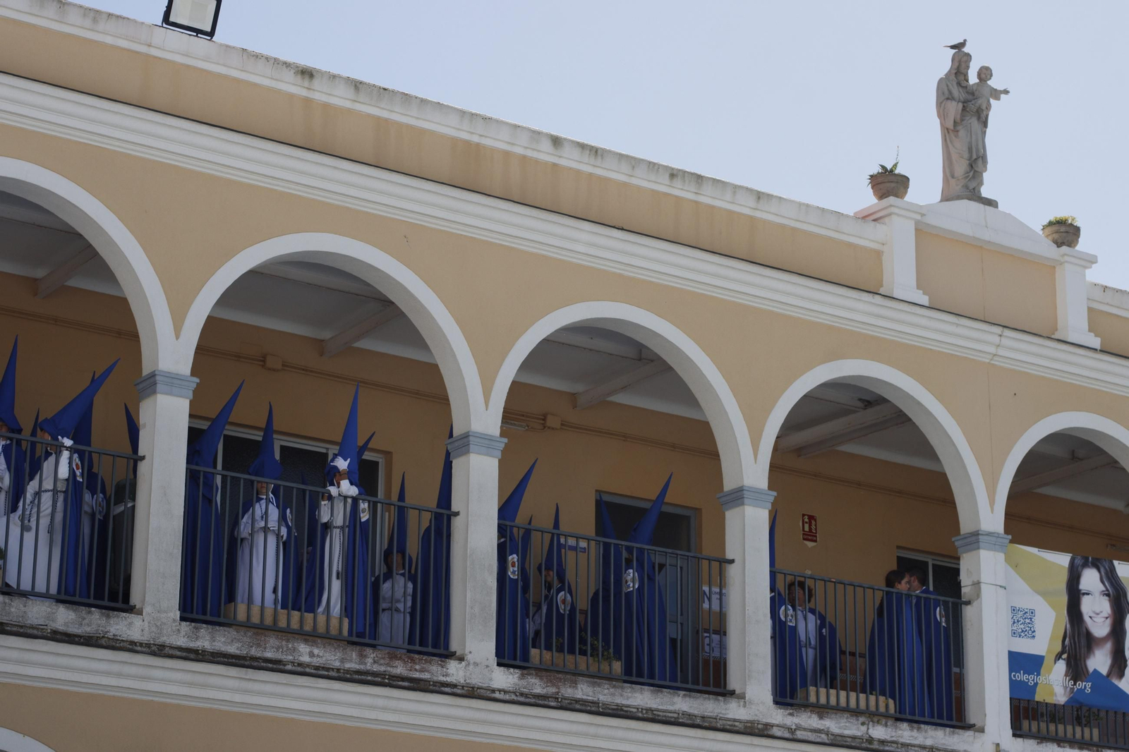 Imagenes de la salida de la Borriquita en la Semana Santa de Chiclana 2025