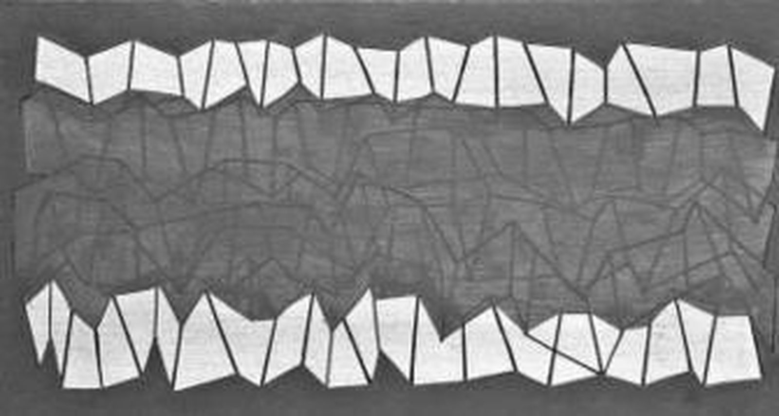 Dos de las obras de la muestra, y el artista Juanjo Caro.