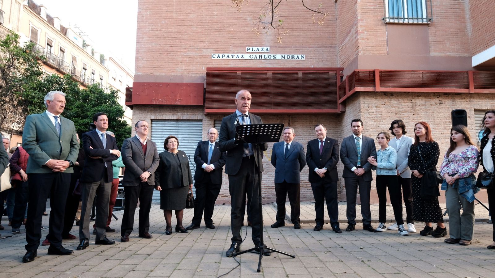 Acto de rotulación de la nueva plaza