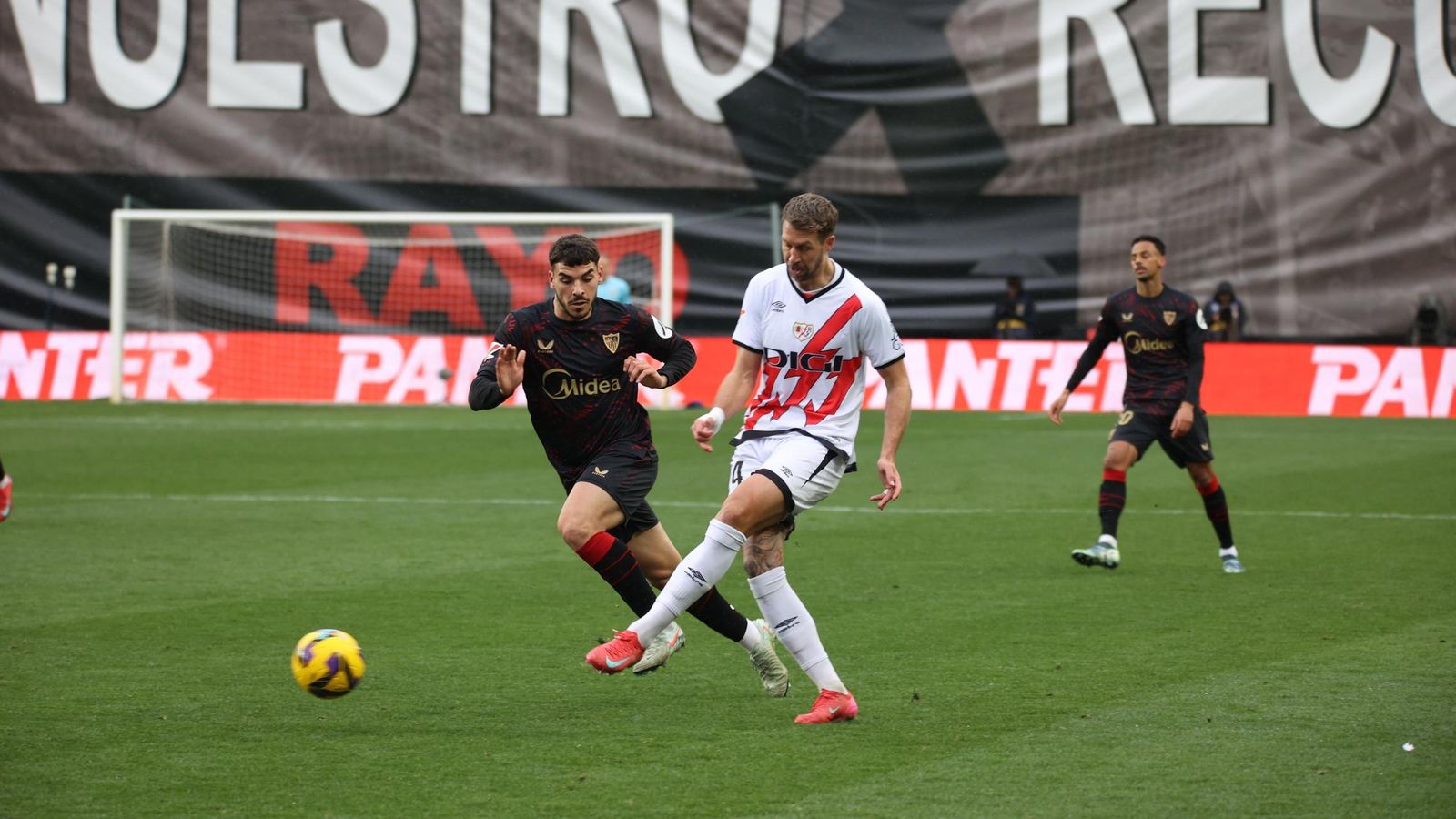 Rayo Vallecano -  Sevilla FC: todas las fotos del partido de Liga