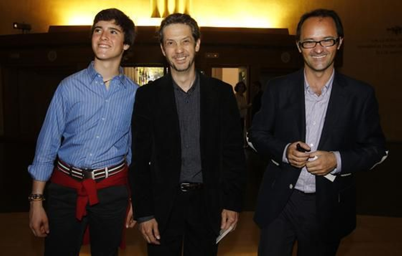 Ventura Rico, de la Orquesta Barroca -en el centro-, y Valentín Sánchez, del Conservatorio Superior. / A. Pizarro · V. Hidalgo