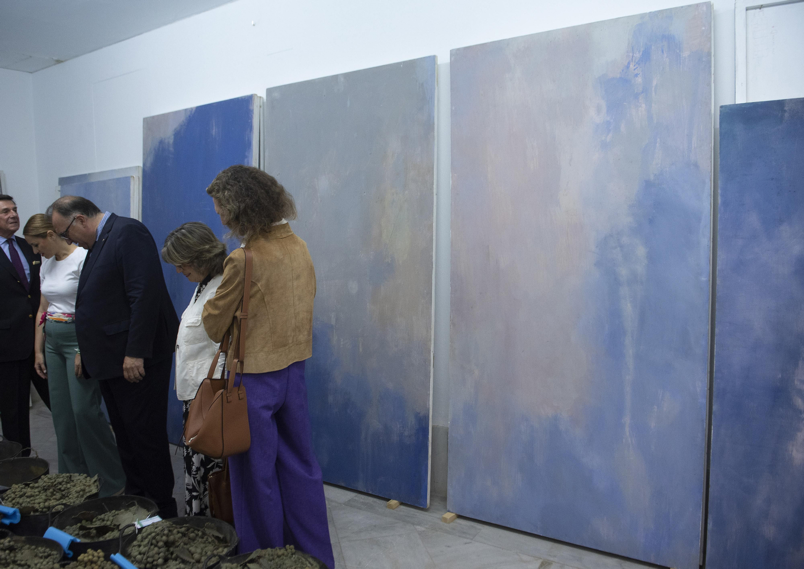 El CAAC incorpora a su colección ocho obras de la artista Carmen Laffón