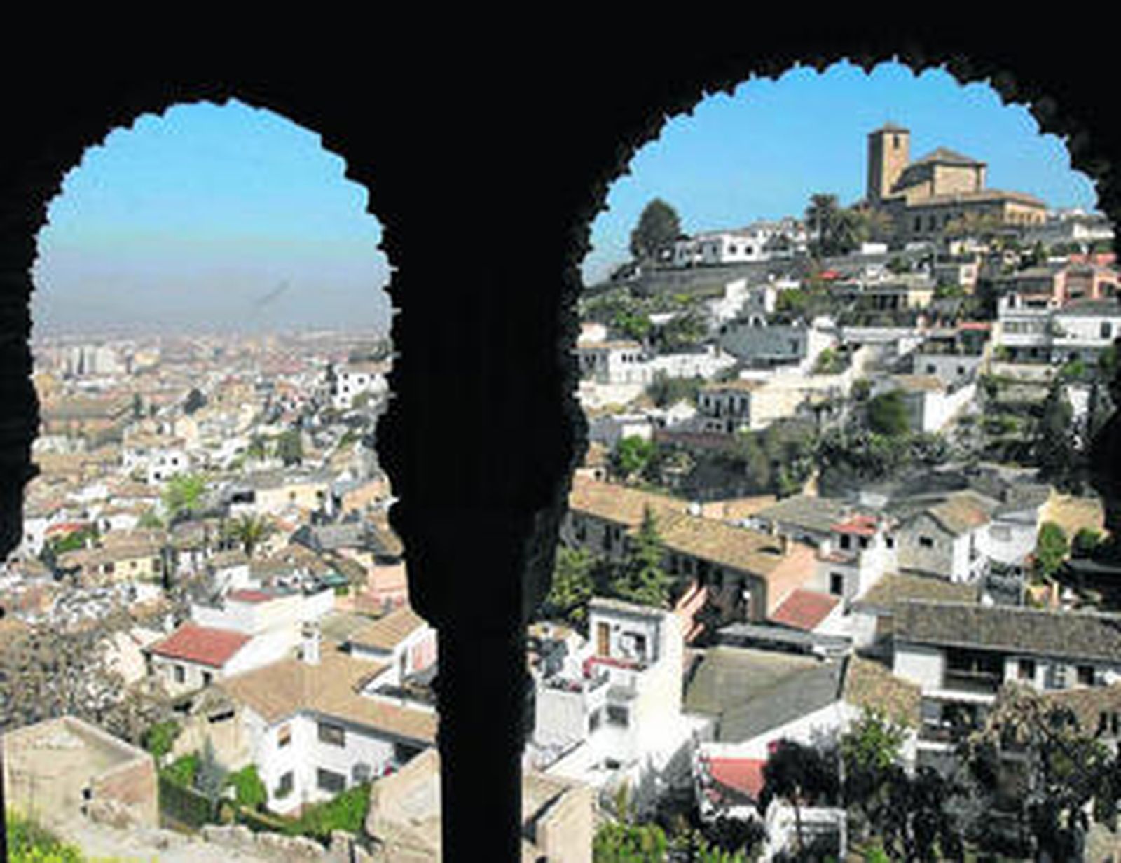 El Albaicín visto desde el Palacio de Dar-al-Horra, futura sede del consorcio del Milenio.