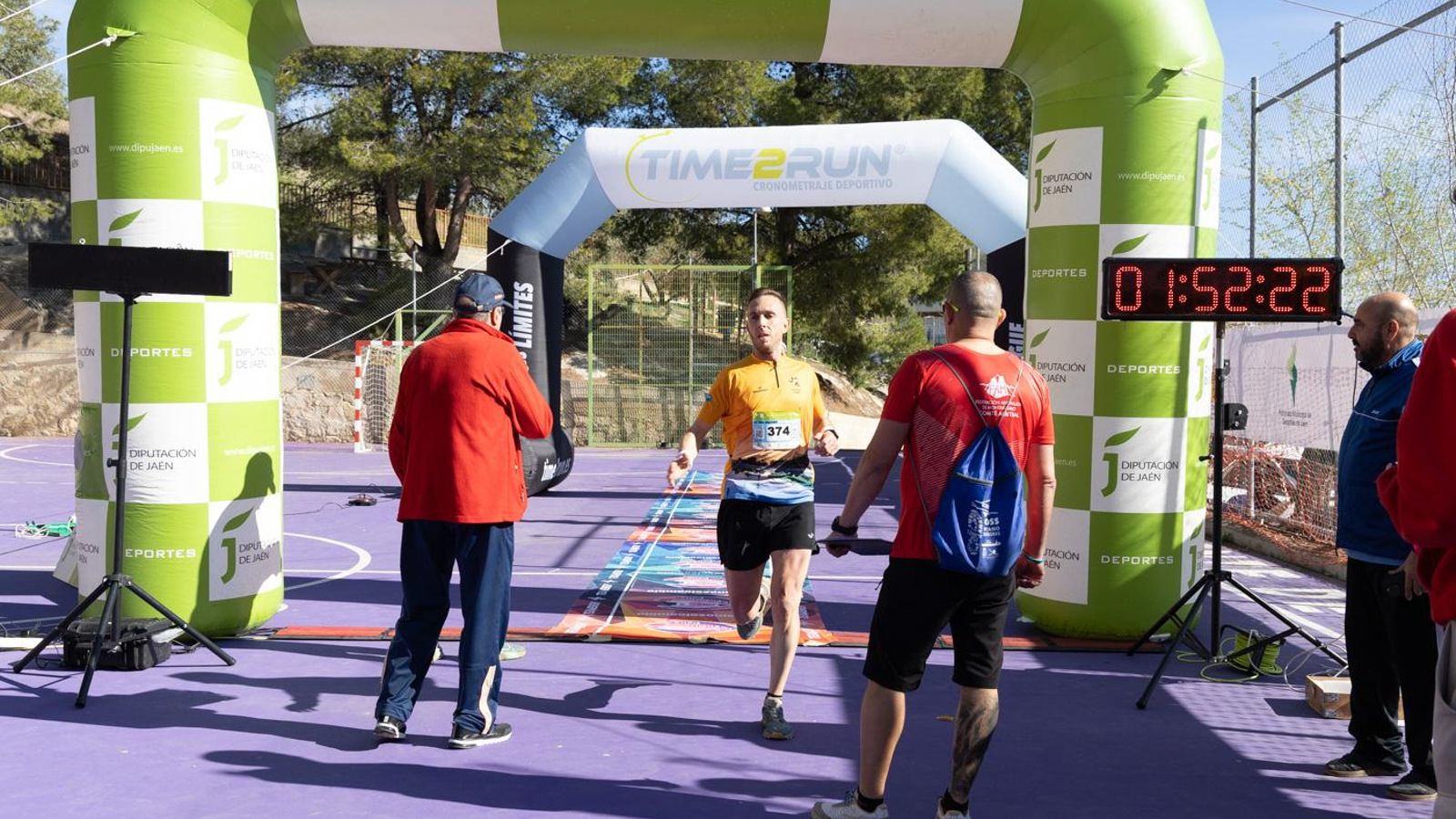 En imágenes: kilómetros para la esperanza de Celia en el CxM Trail Solidario IES Fuente de la Peña (I)