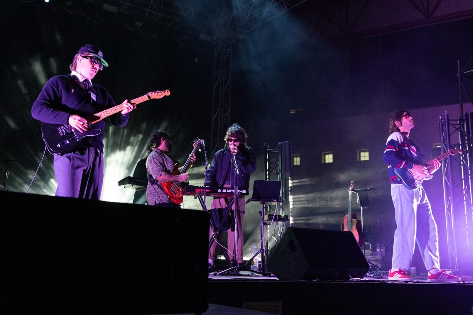 Feria de noche de San Lucas, Concierto de La Plazuela y La Mona Chita Rock, en imágenes