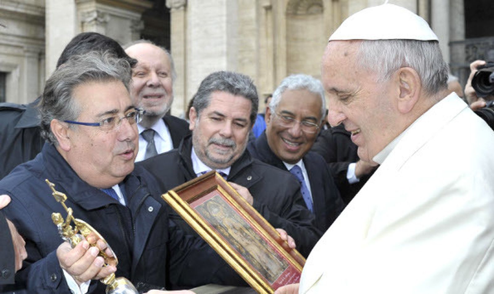 Zoido invita al Papa a Sevilla