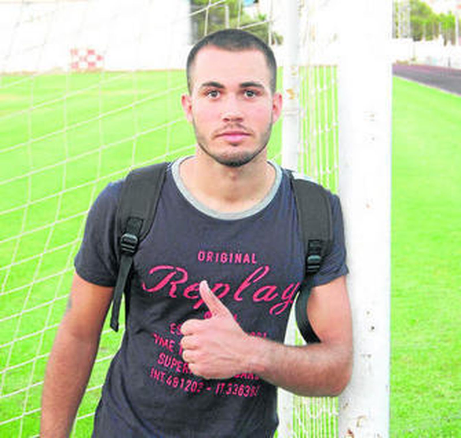 El sanroqueño Guille Lara, en el Manolo Mesa de San Roque.