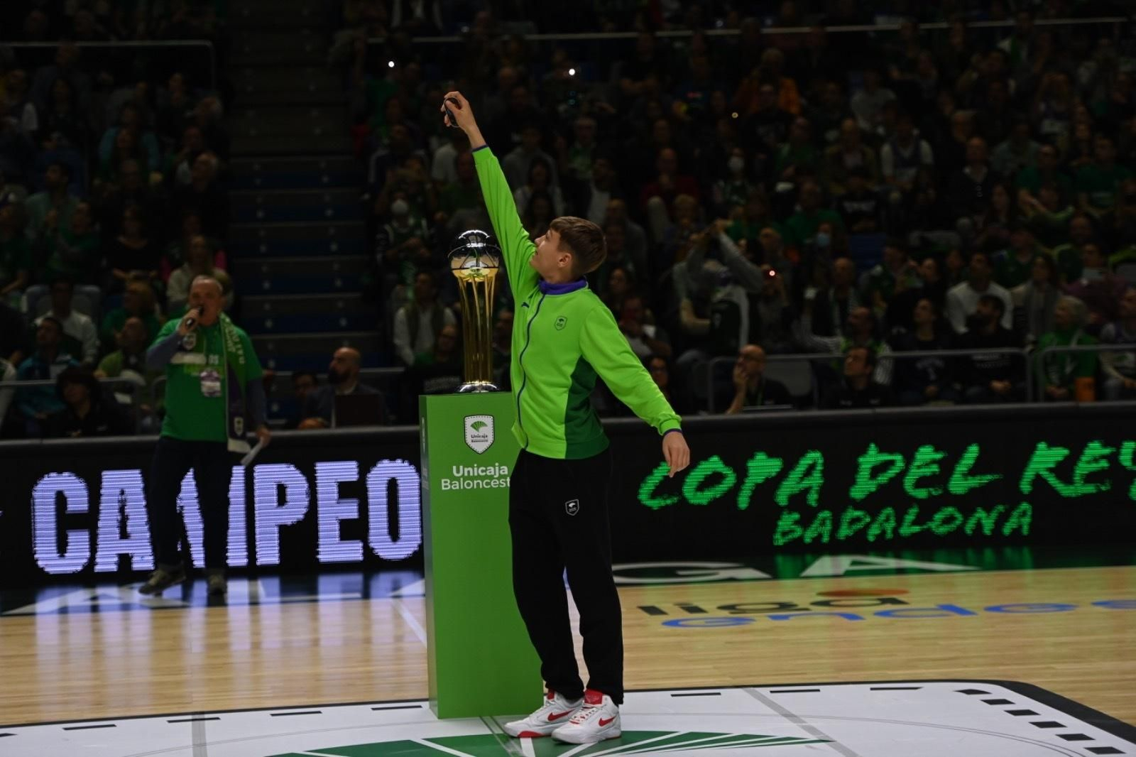 La fiesta por el título de Copa en el Carpena, en fotos