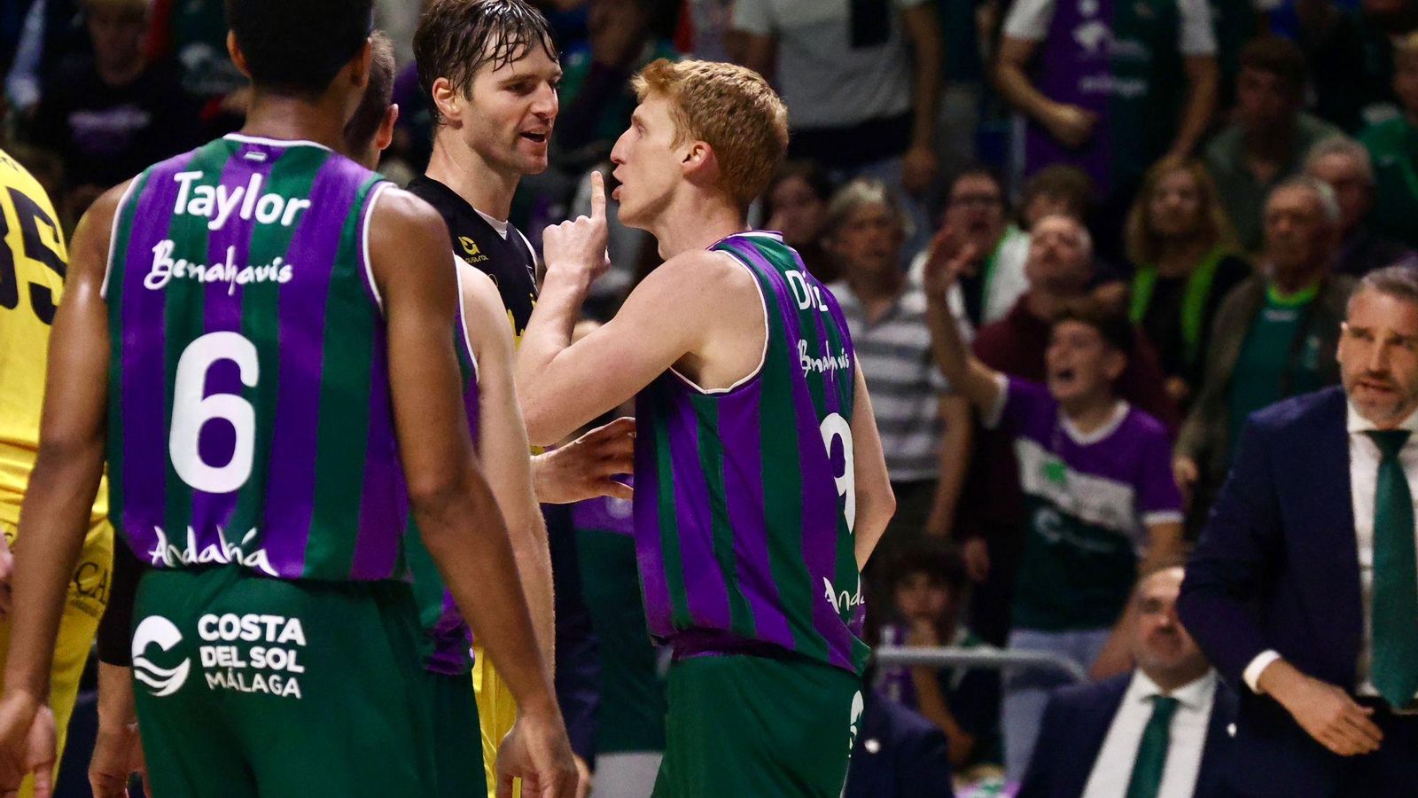 El Unicaja-La Laguna Tenerife, en fotos