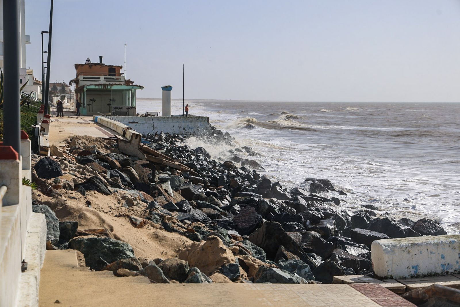Fotografías del aporte de arena a la playa de Matalascañas