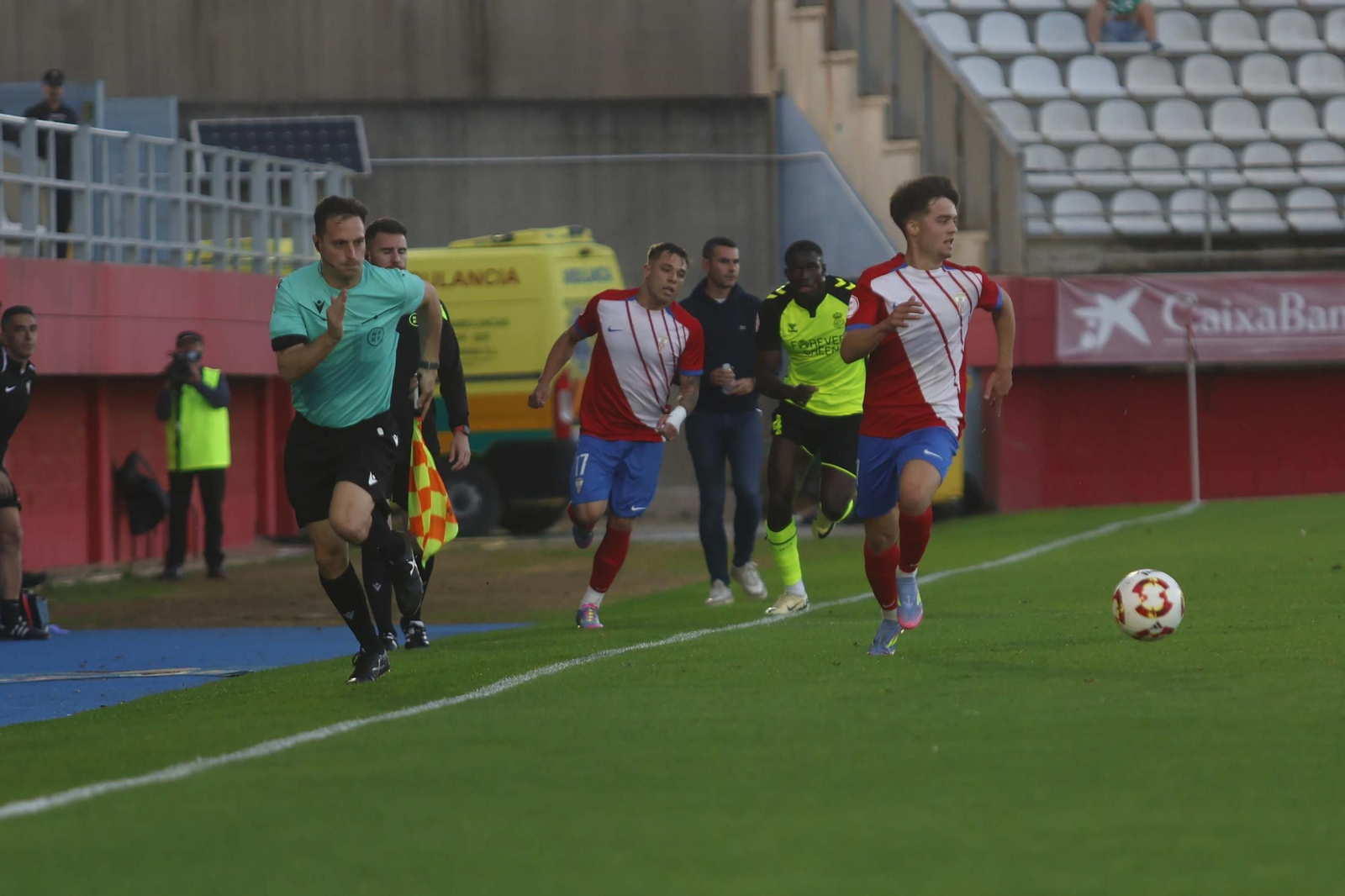Las mejores fotos del Algeciras - Betis Deportivo de la Primera Federación