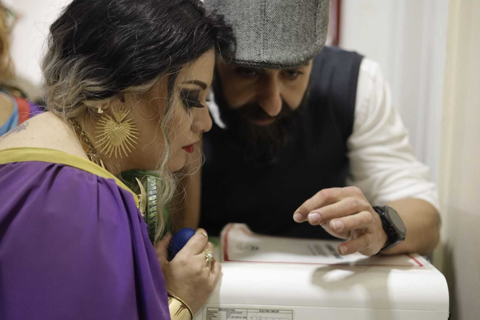 Comparsa 'Las musas' en camerinos