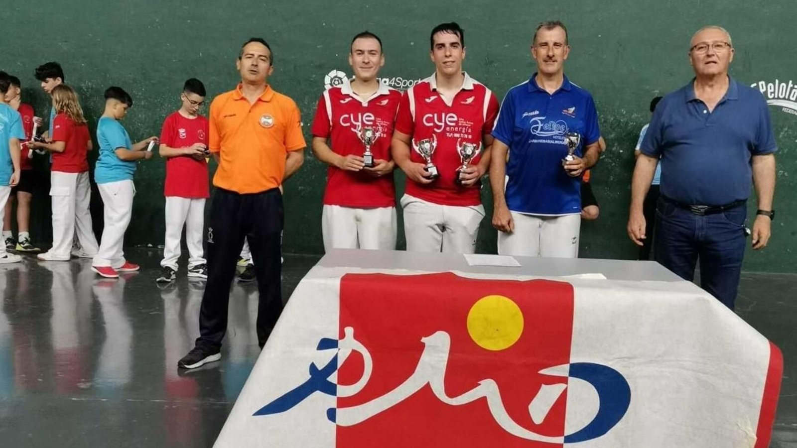 Entrega de premios en una de las anteriores ediciones de este torneo.