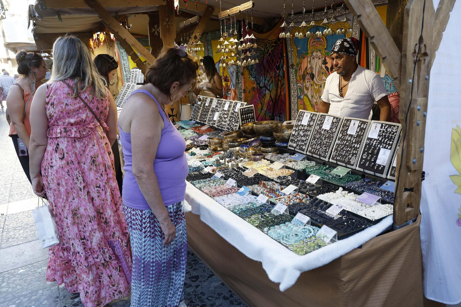 Las fotos del mercadillo pirata en La Línea
