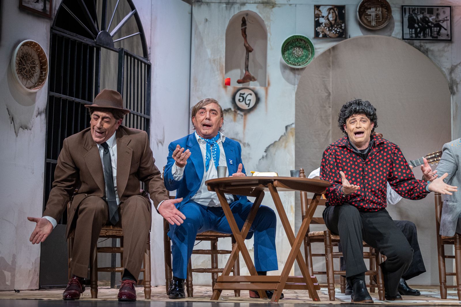 Chirigota 'Que ni las hambre las vamo a sentí’