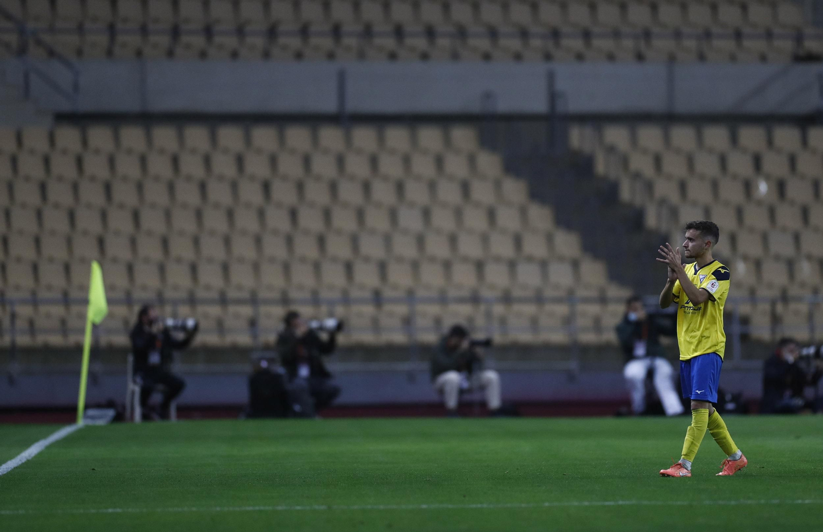 Las imágenes del Tomares-Osasuna