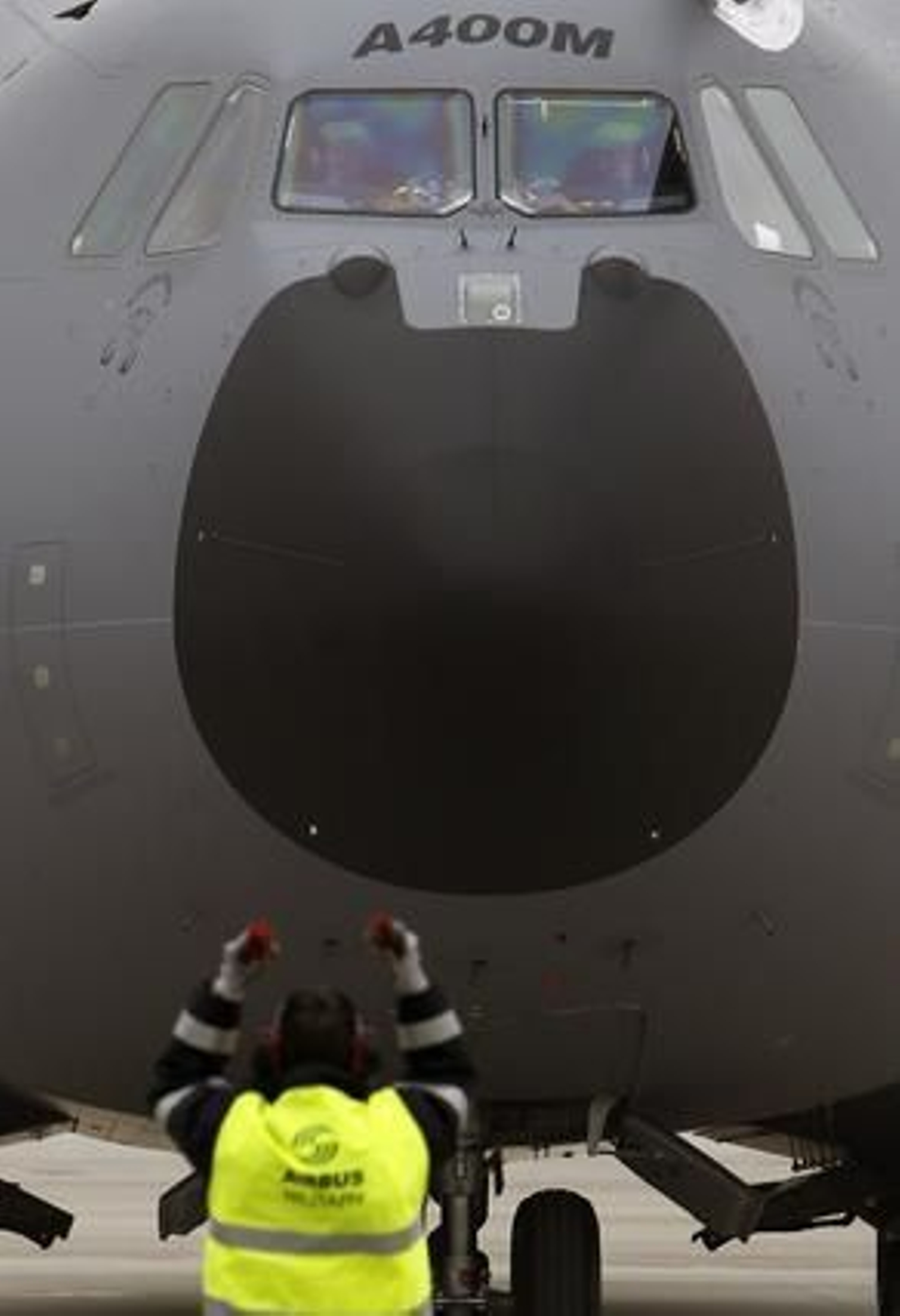 El avión militar A400M en pruebas. 

Foto: Antonio Pizarro