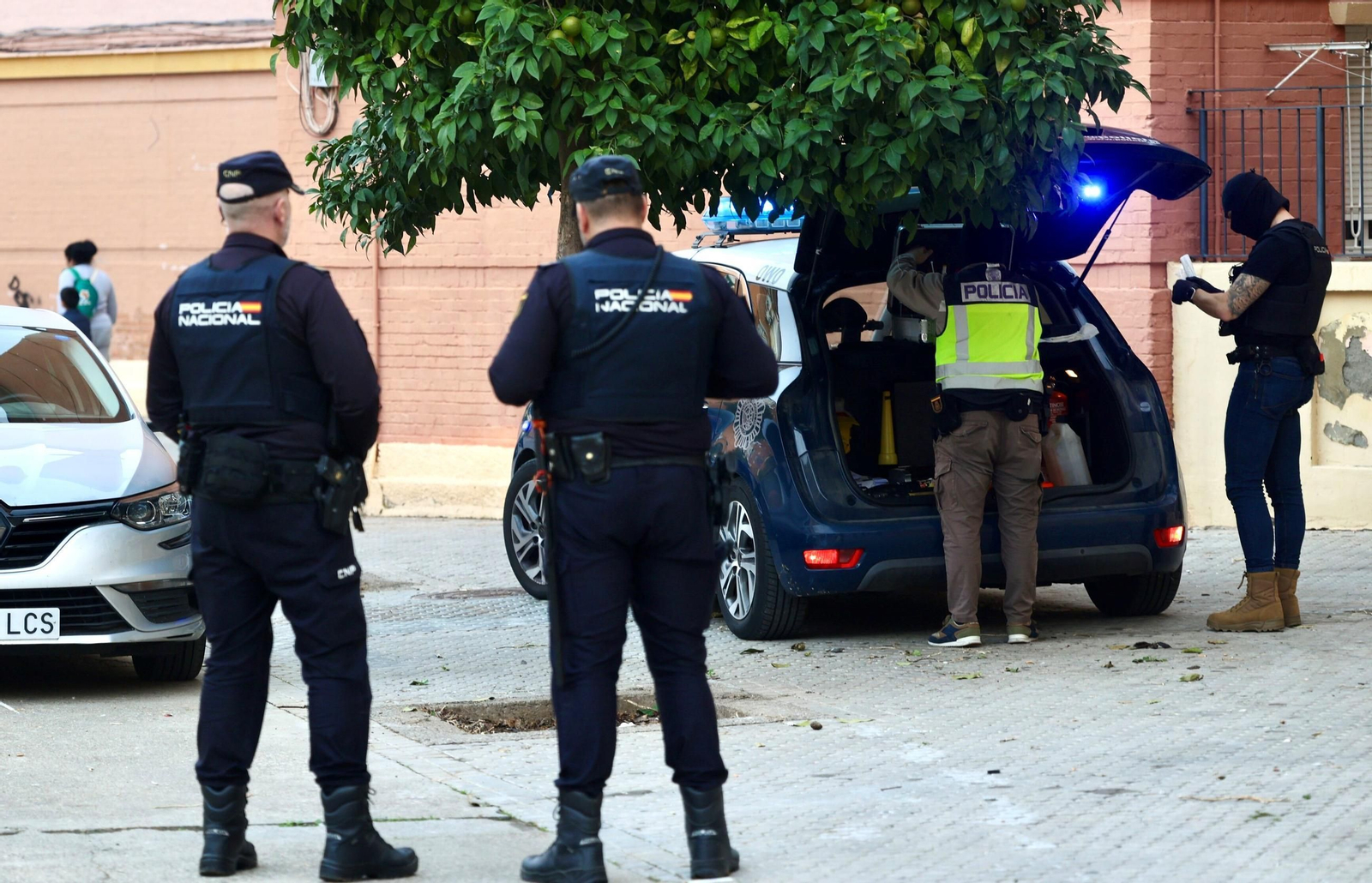 Operación policial en la plaza Andrómeda, en Madre de Dios, el pasado 5 de noviembre.
