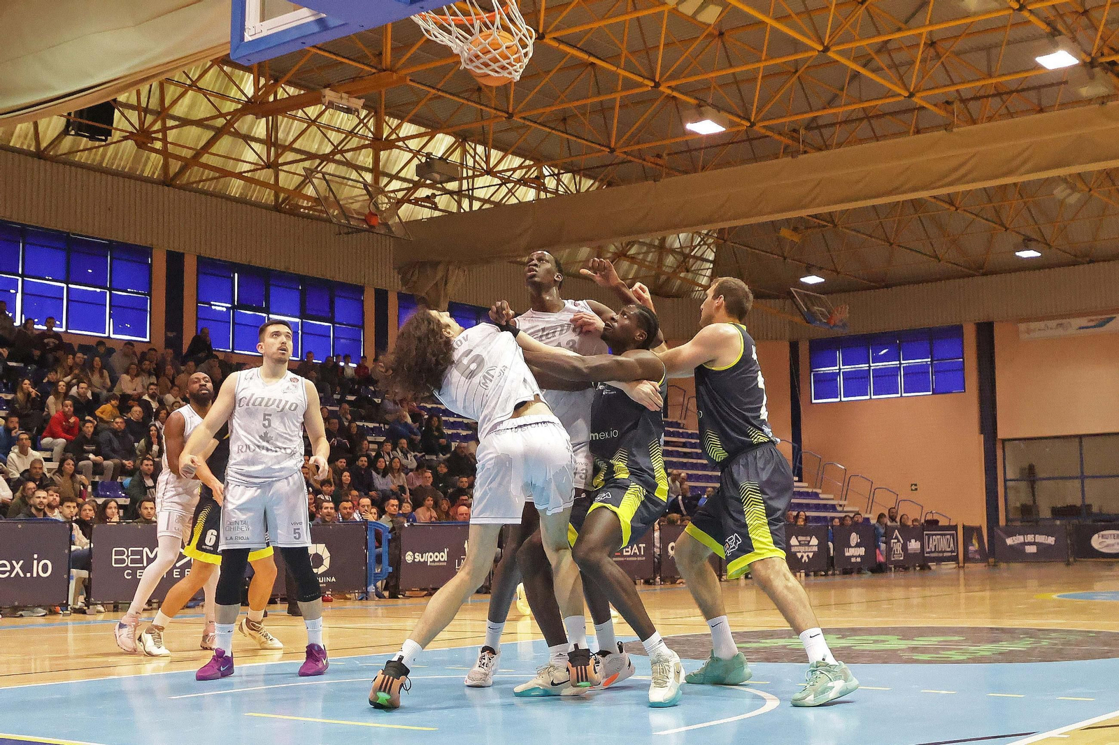 Las fotos de Udea Algeciras - CB Clavijo de la Segunda FEB de baloncesto