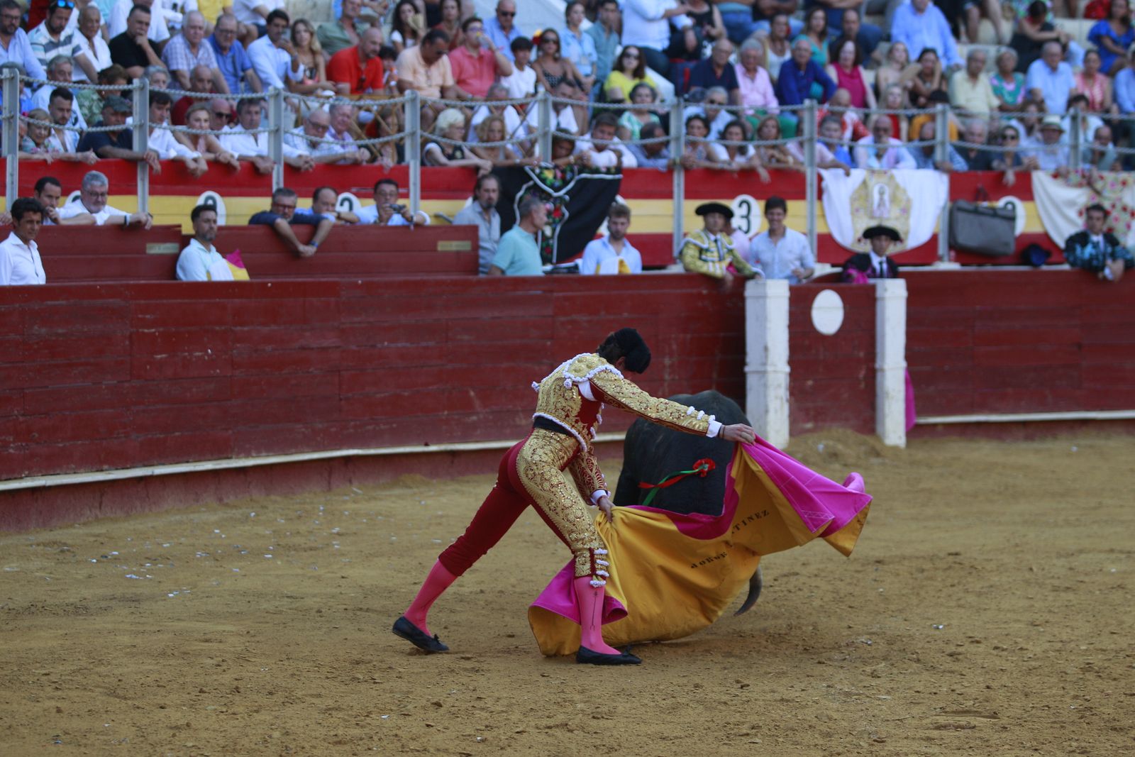 Imágenes de la corrida de toros del jueves en la Feria de Almería 2024