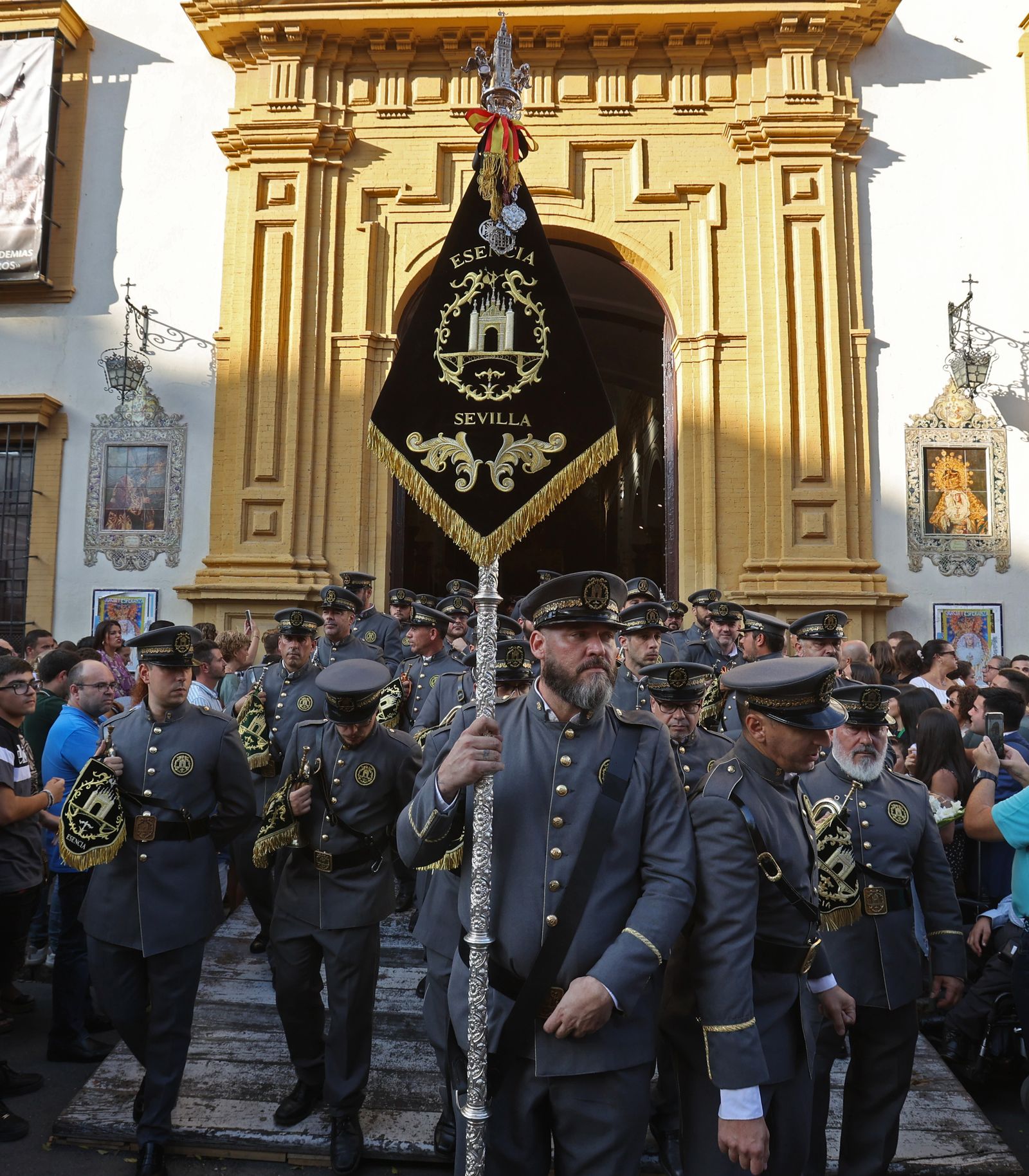 Salida extraordinaria de la Virgen de Gracia y Esperanza