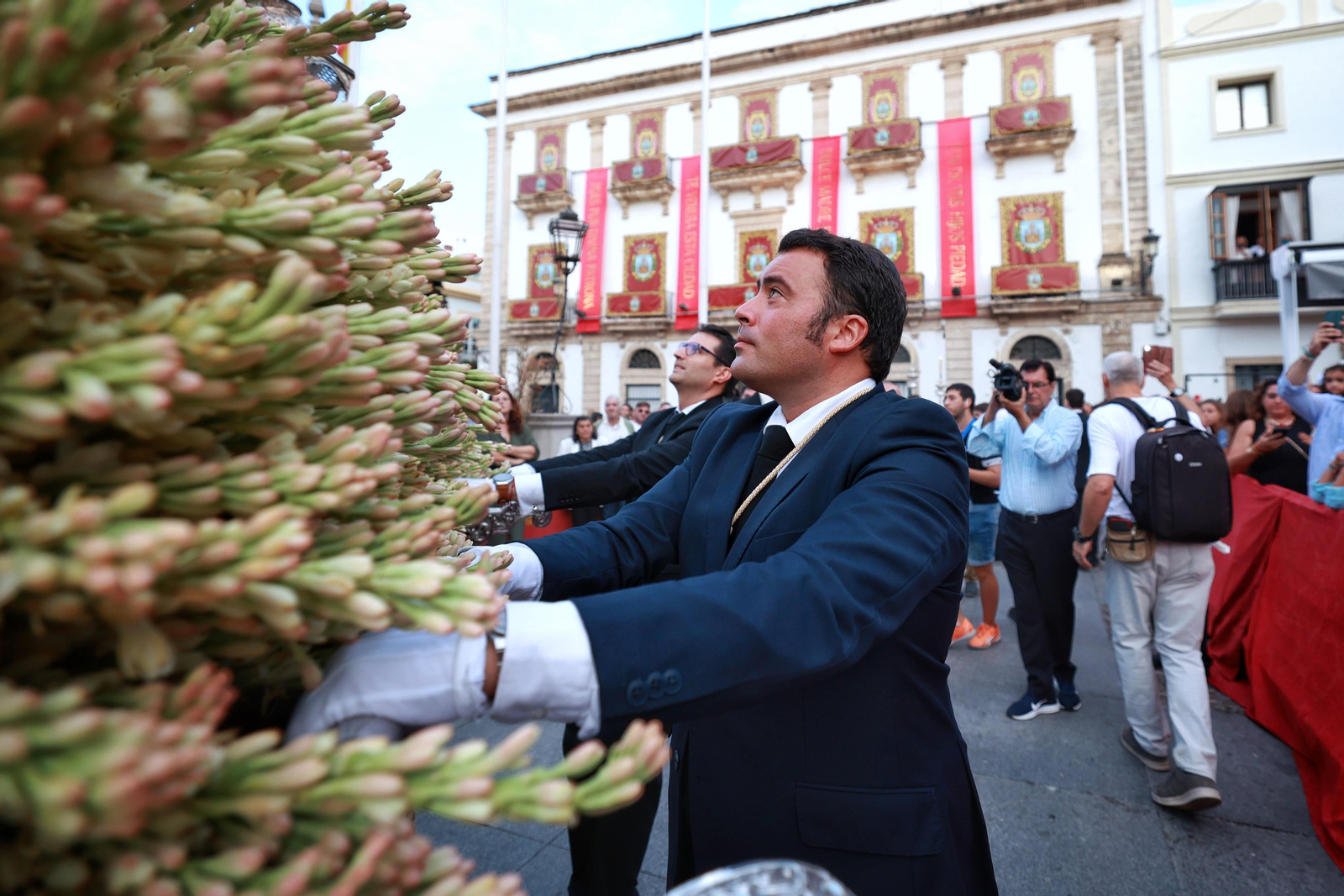 La procesión de la Virgen de los Milagros, en imágenes