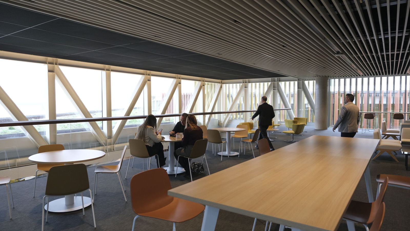 Así es por dentro el Centro Financiero Cajamar, en imágenes