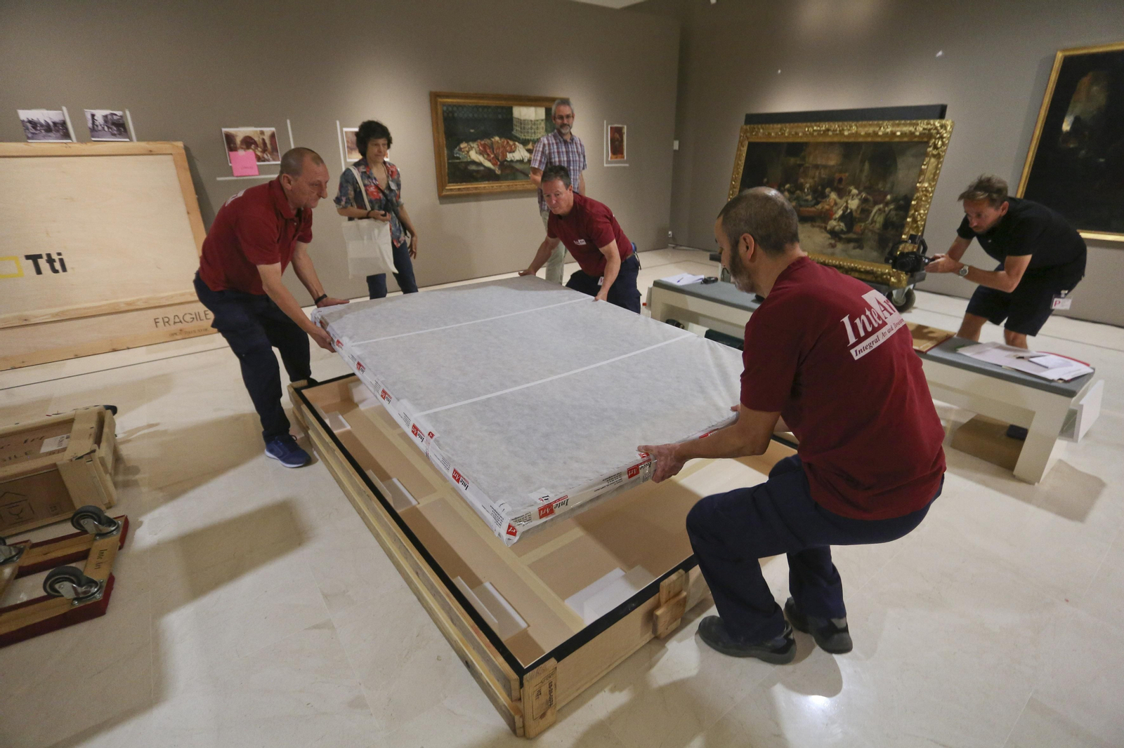 Fotos del montaje de la nueva exposición del Museo Carmen Thyssen