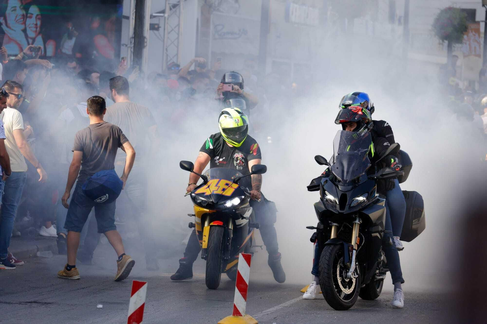 El viernes de motorada en El Puerto, en imágenes