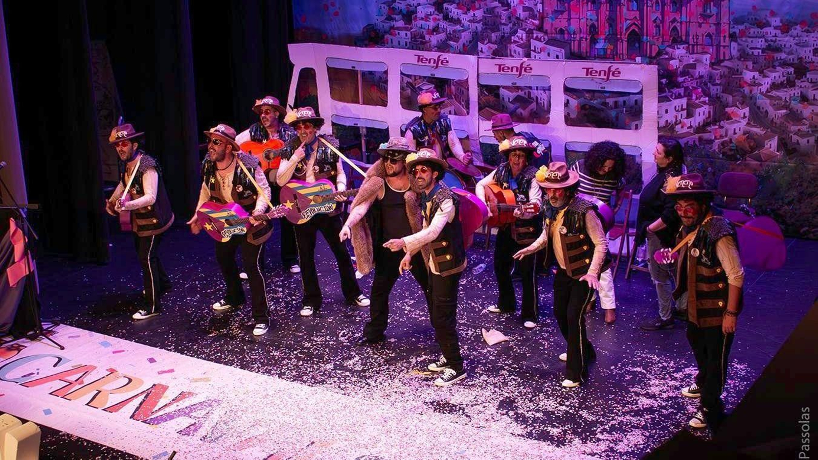 Actuación durante el acto del pregón de Carnaval y la entrega del Antifaz de Oro.