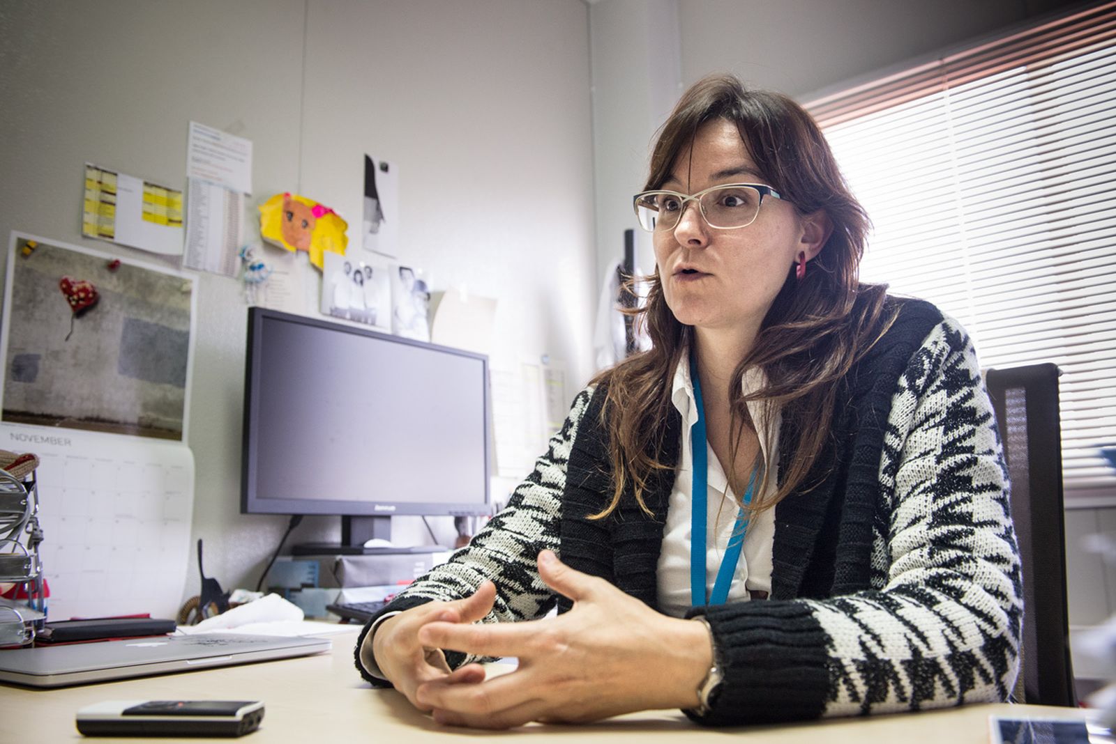 La doctora Beatriz Mothe ha unido la vacuna planteada por la Universidad de Oxford con un reactivador del virus.