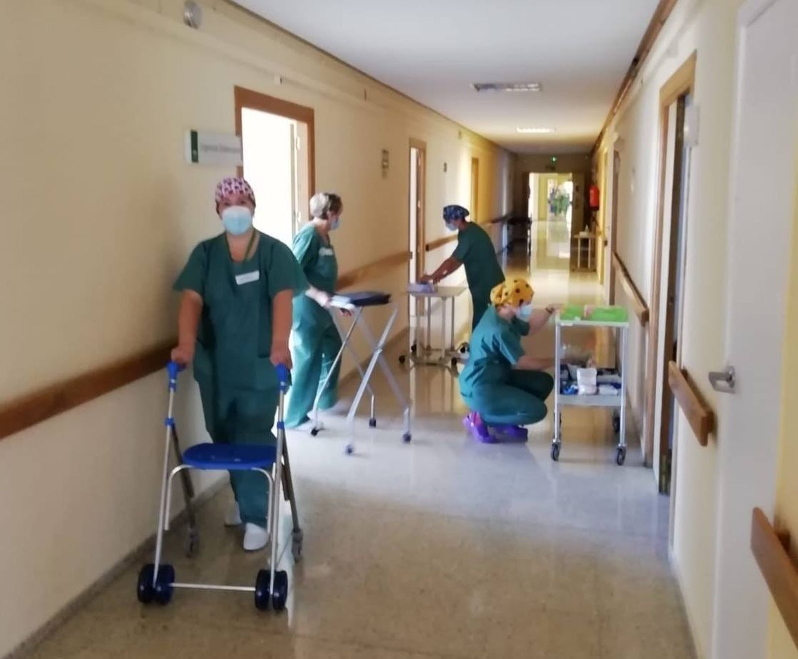 Personal sanitario en el antiguo Clínico