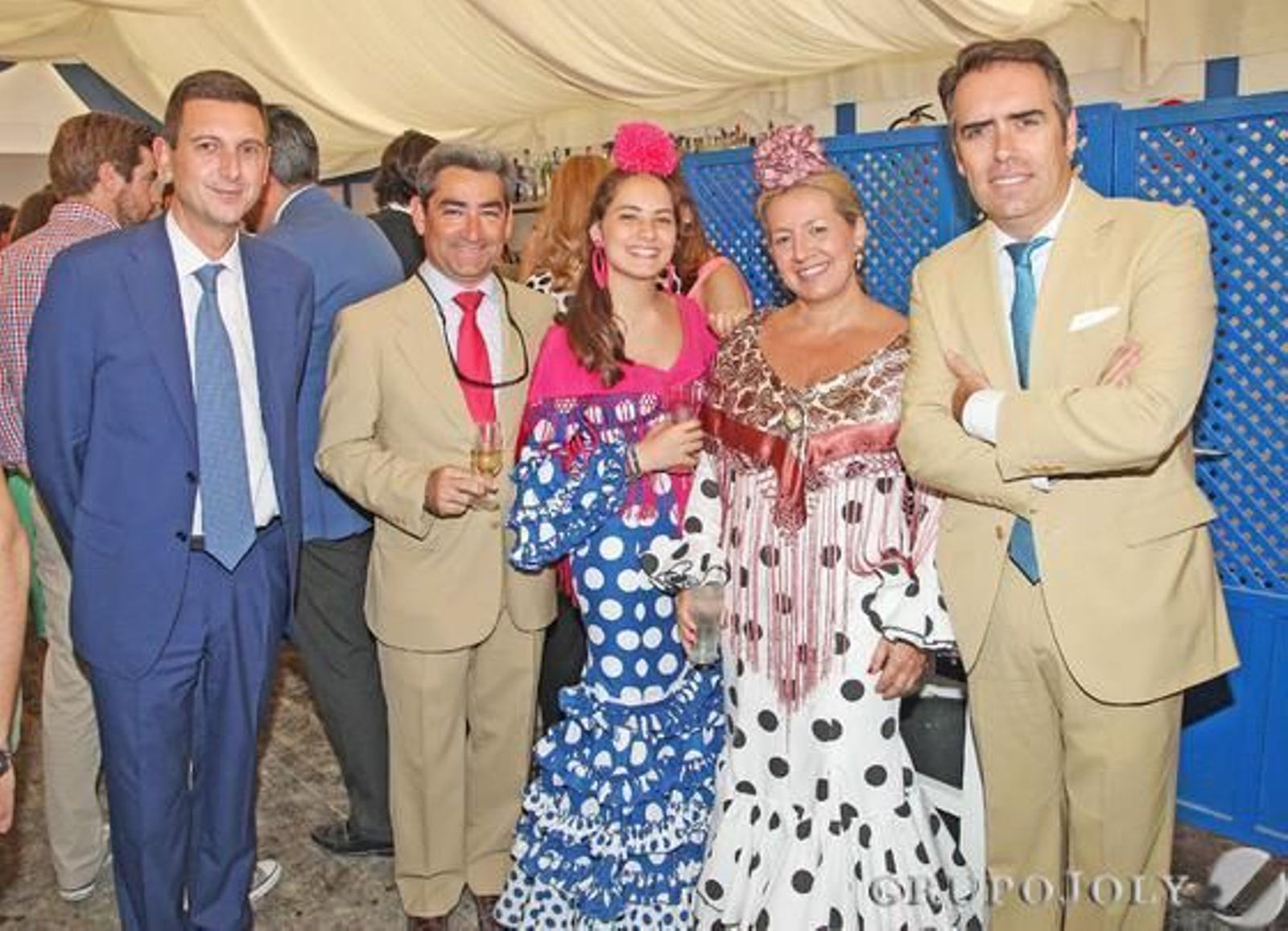 Juan Baquero, consejero delegado del Circuito de Jerez, su esposa Virginia Vallejo, su hija Virginia, Miguel Berraquero y Rafael Navas.

Foto: Vanesa Lobo