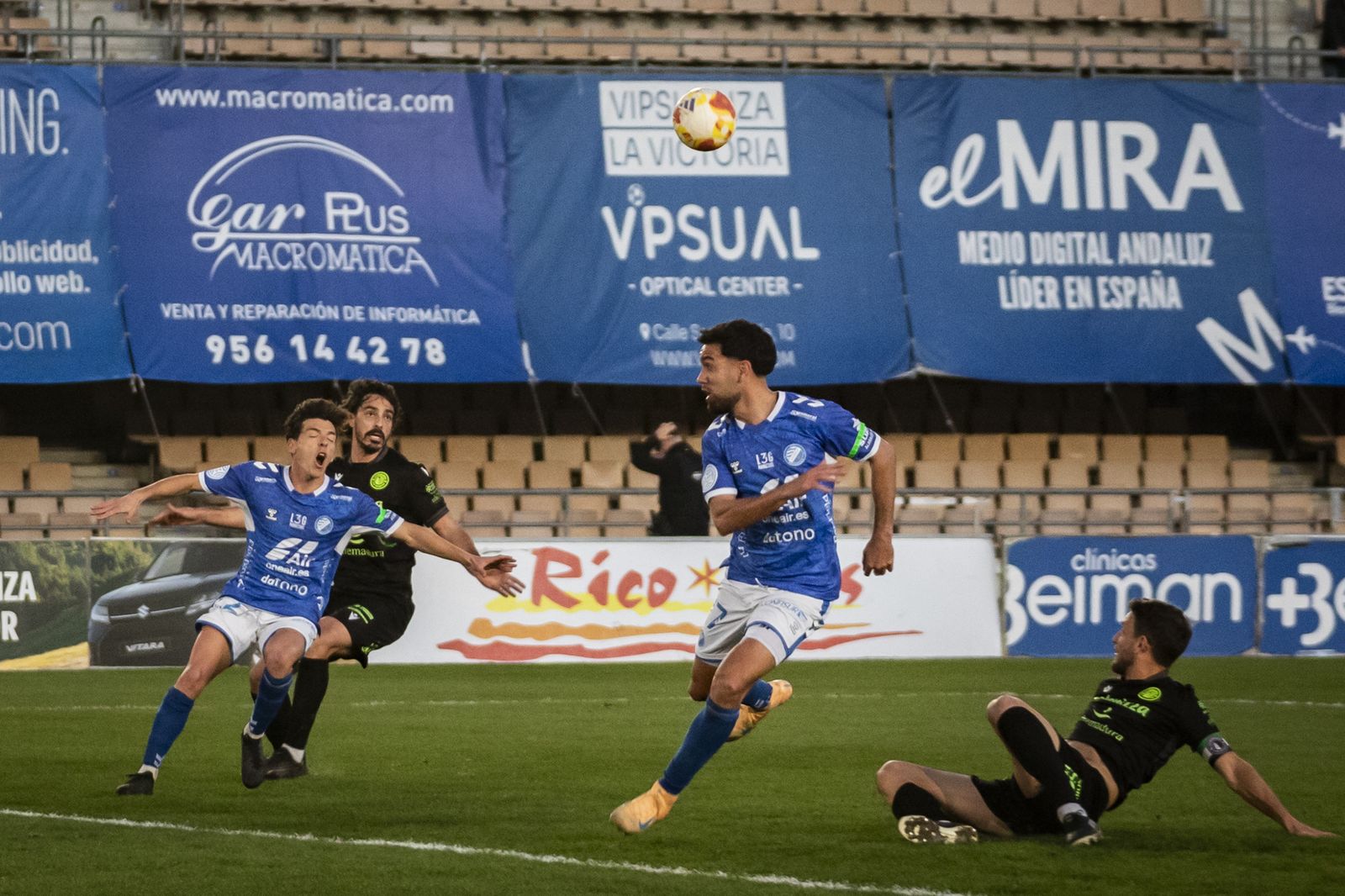 Imágenes del Xerez DFC-Extremadura