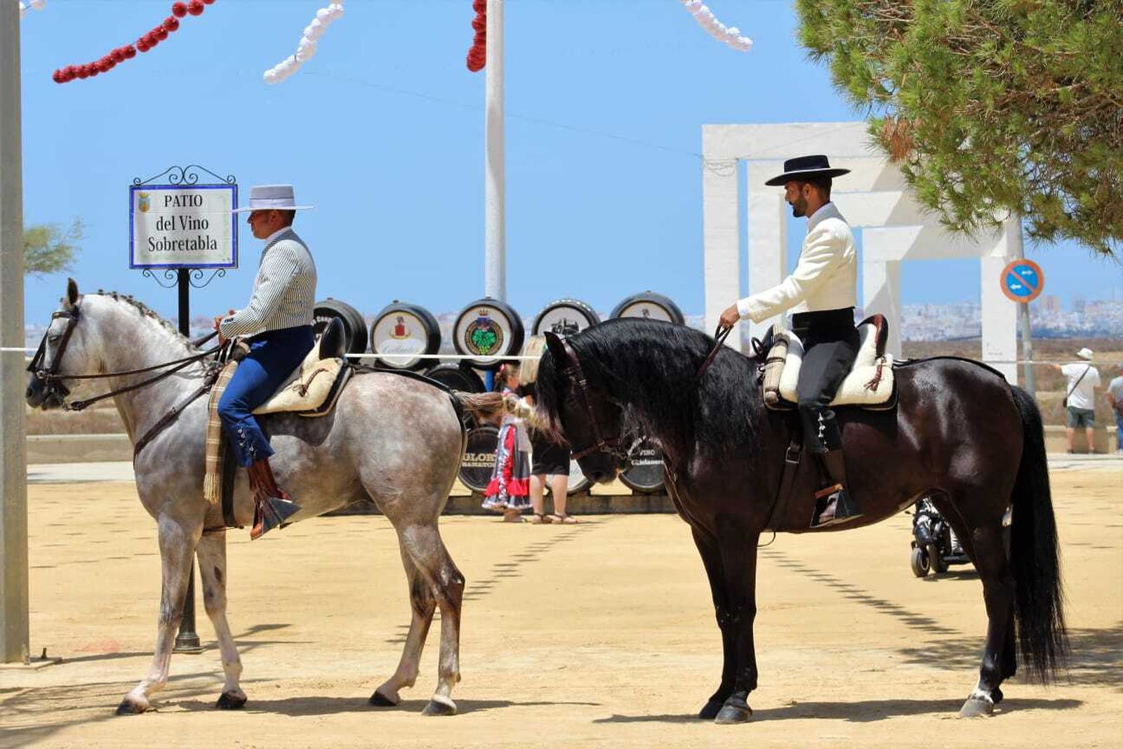 Búscate en las imágenes del viernes de Feria de Chiclana 2024