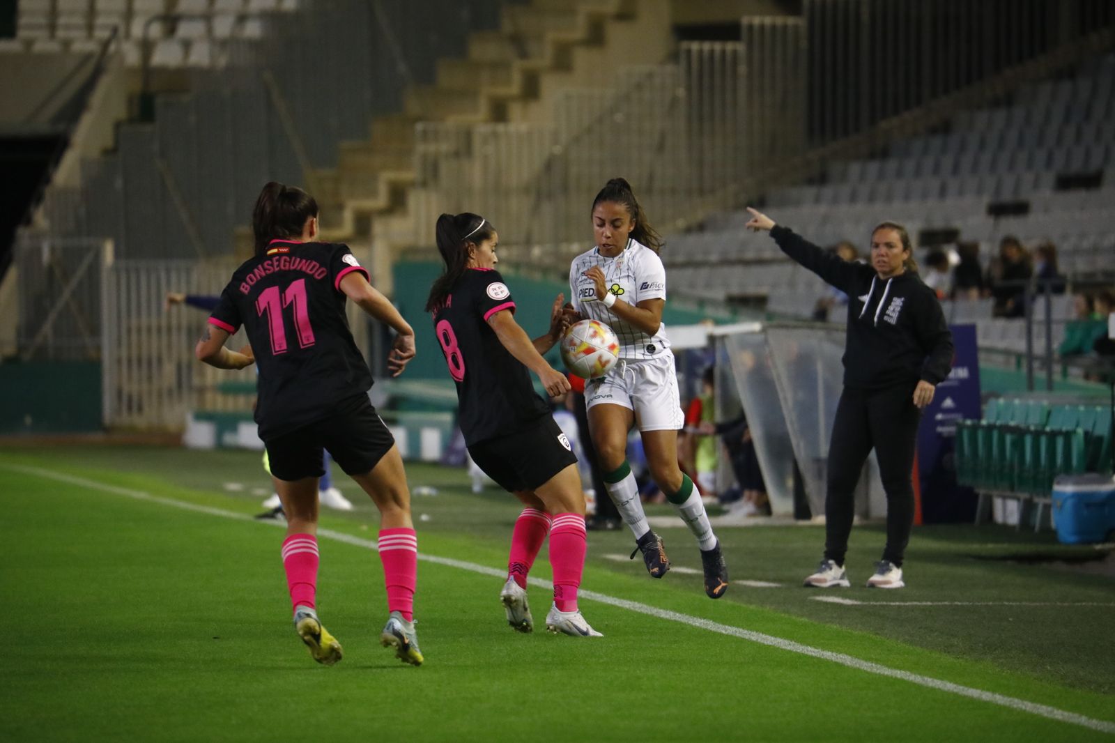 La derrota del Córdoba Femenino ante el Madrid CFF en la Copa de la Reina, en imágenes