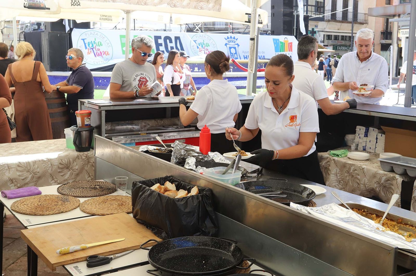 Imágenes del gran ambiente en el segundo día de la Feria de la Tapa