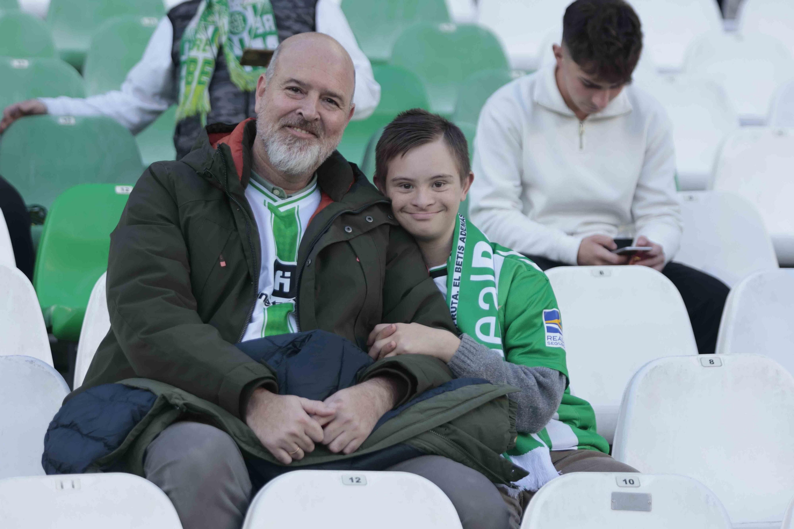 Búscate en las gradas del Villamarín